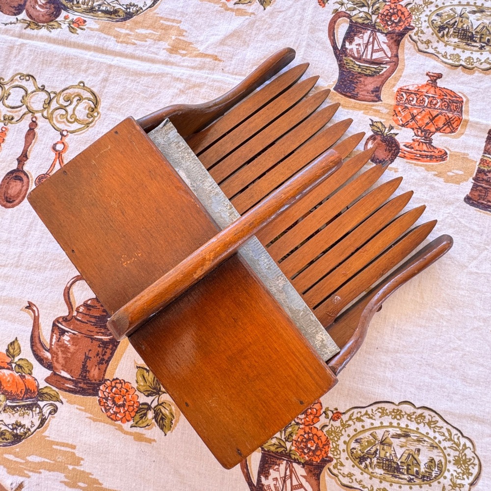 Vintage Wood Cranberry Scoop Rake Picker Harvest Tool Metal Bin Primitive Decor